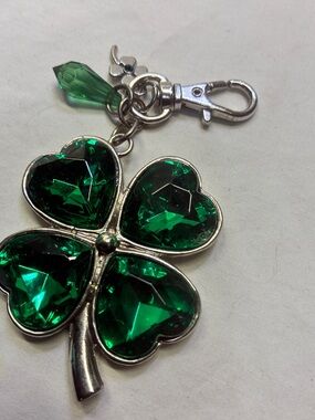 Vintage Avon Inspirational Keychain Charm Shamrock Luck